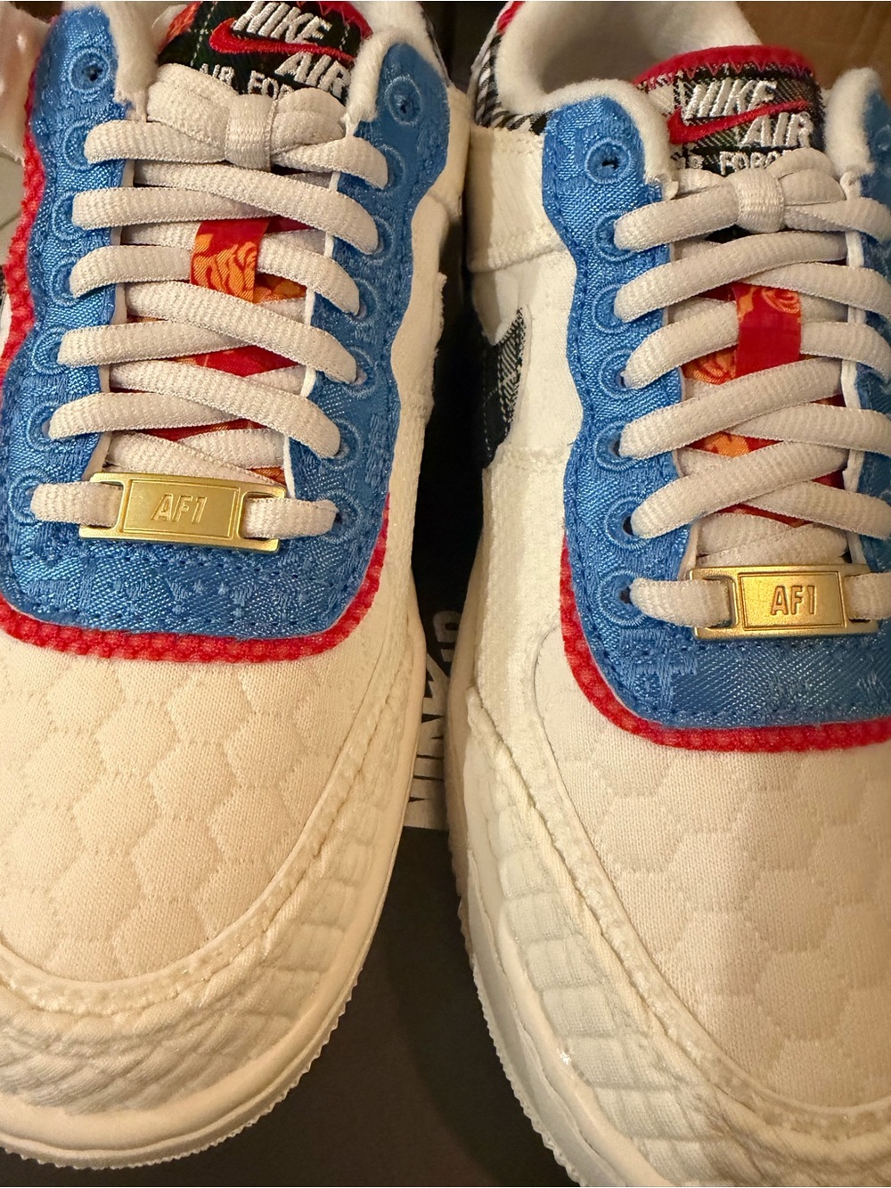 Nike womens Sneakers in White, Blue & Red with Gold AF1 size 5